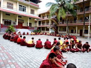 Sera Mey Tsangpa Khangtsen Monks having Lunch